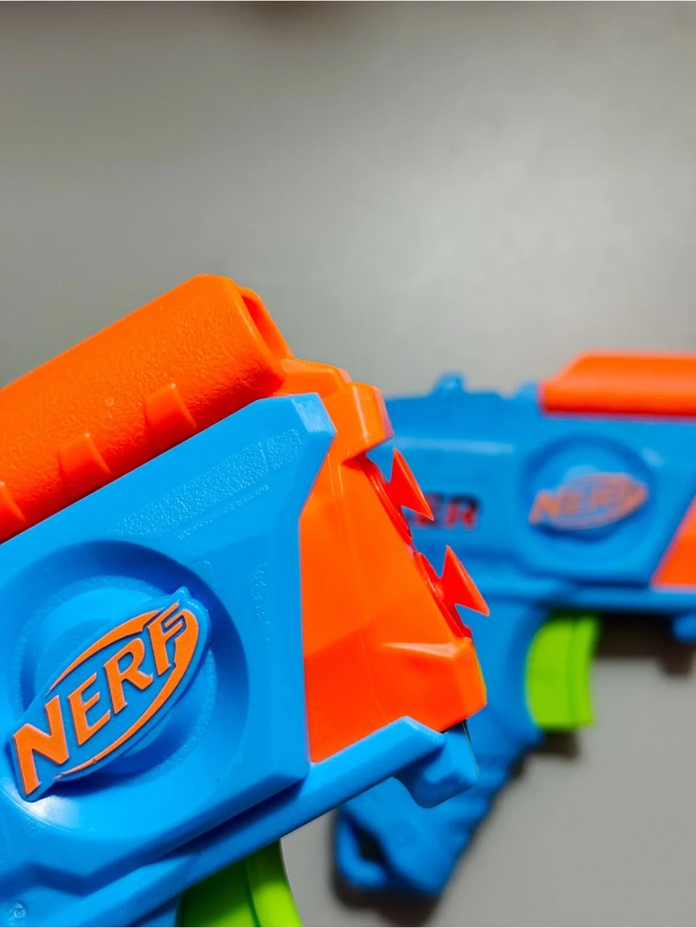Nerf Junior Elite Racer Blaster Dart Gun set of 2 with 4 Foam Suction Darts GUC